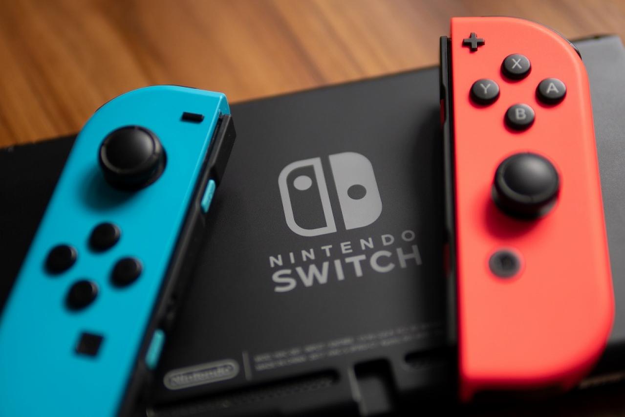 任天堂、株価一時9％超安！ Nintendo Switch後継機の発売を2025年に延期か？